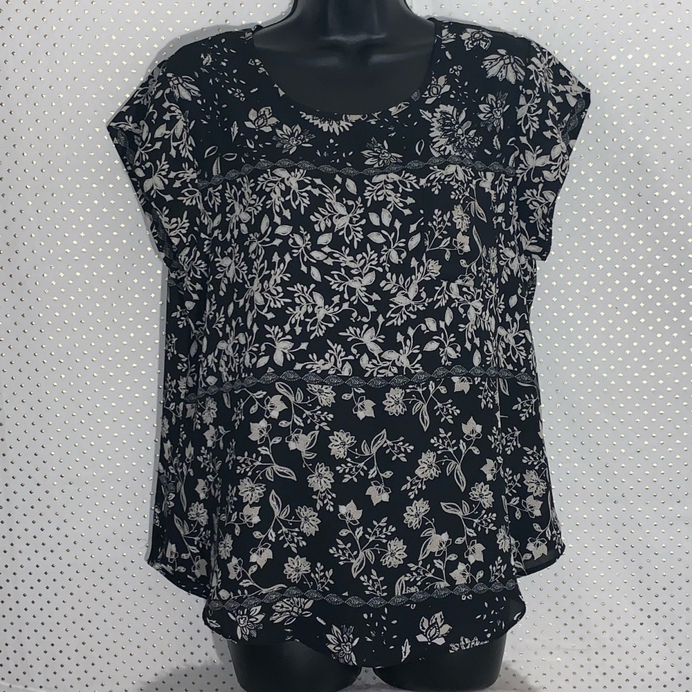 Lilywhite Short Sleeve Floral Blouse - Size L